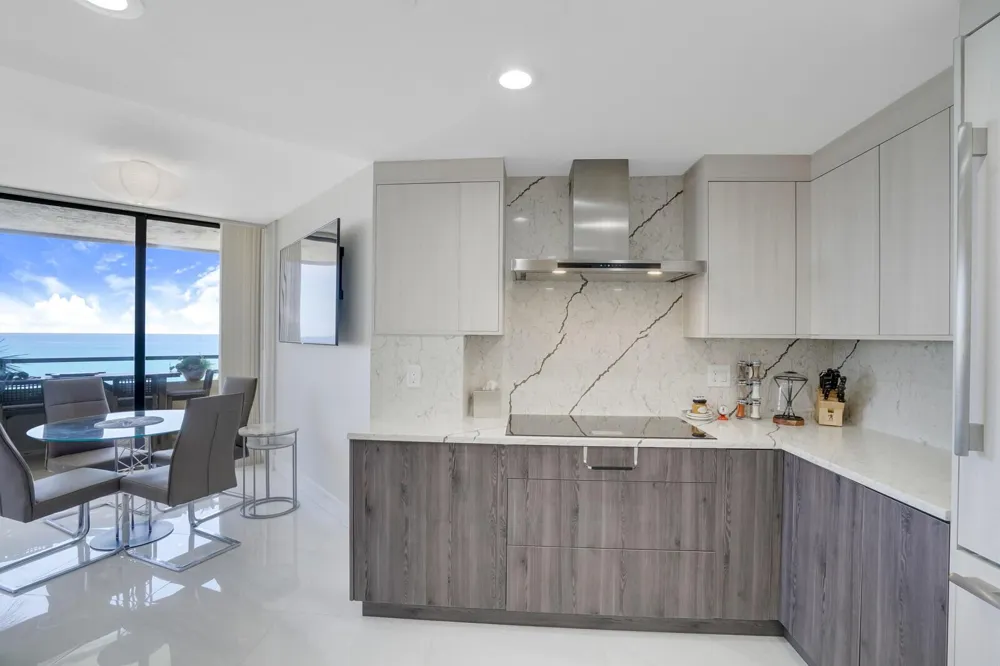 3560 S Ocean Boulevard #PH-4 South Palm Beach, FL 33480