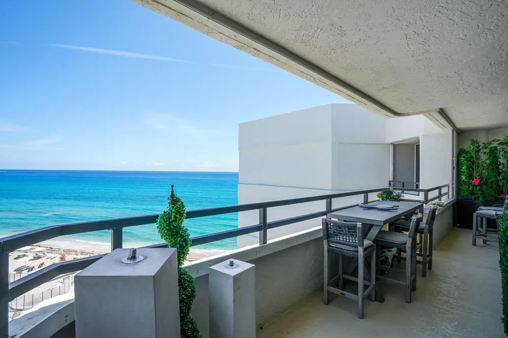 3560 S Ocean Boulevard #PH-4 South Palm Beach, FL 33480