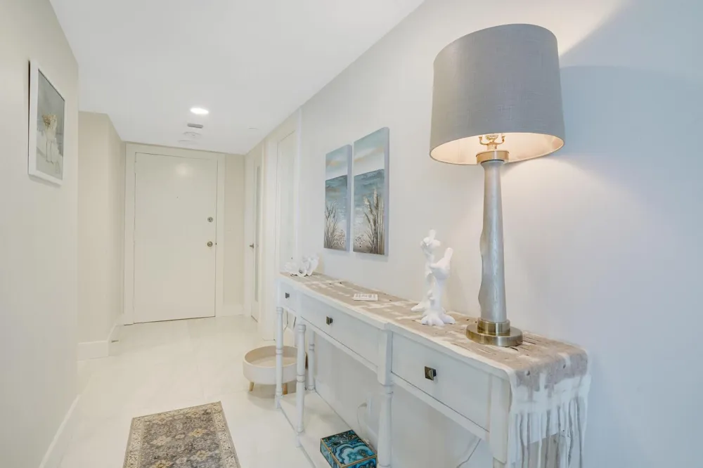 3560 S Ocean Boulevard #PH-4 South Palm Beach, FL 33480