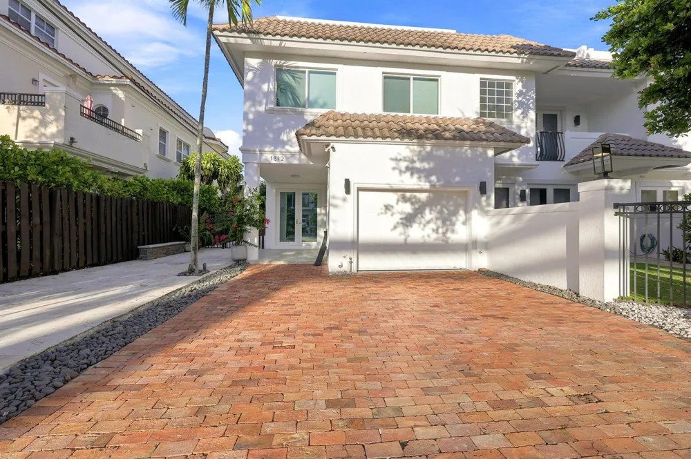 1812 NE 26th Avenue Fort Lauderdale, FL 33305