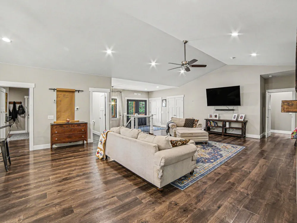 629 Sands Street Pentwater, MI 49449