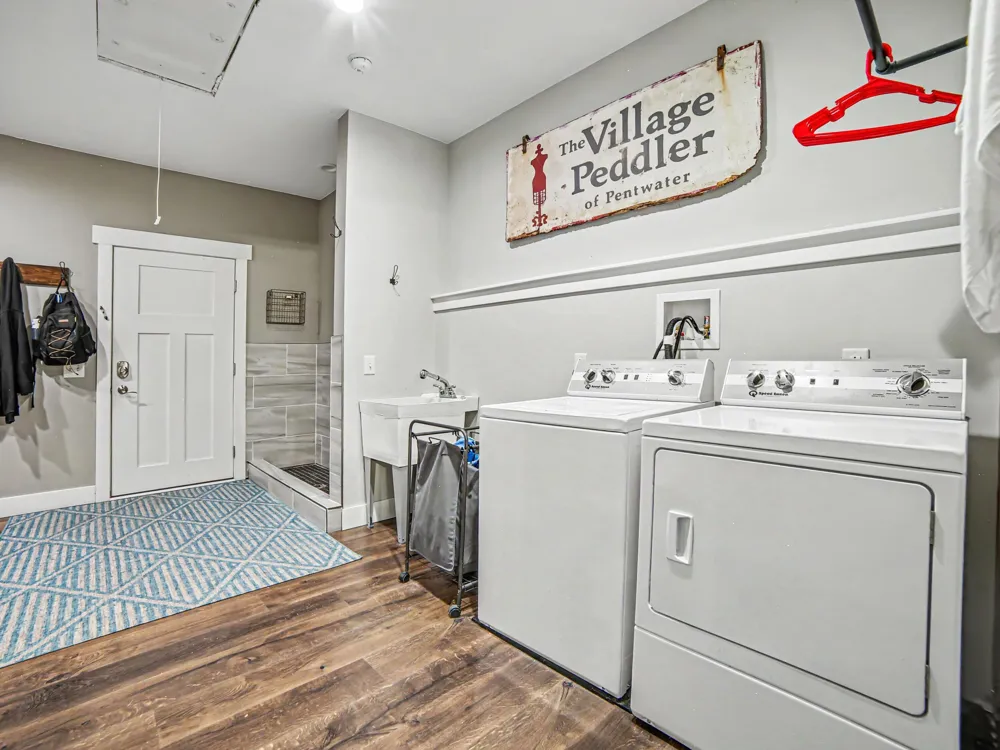 629 Sands Street Pentwater, MI 49449