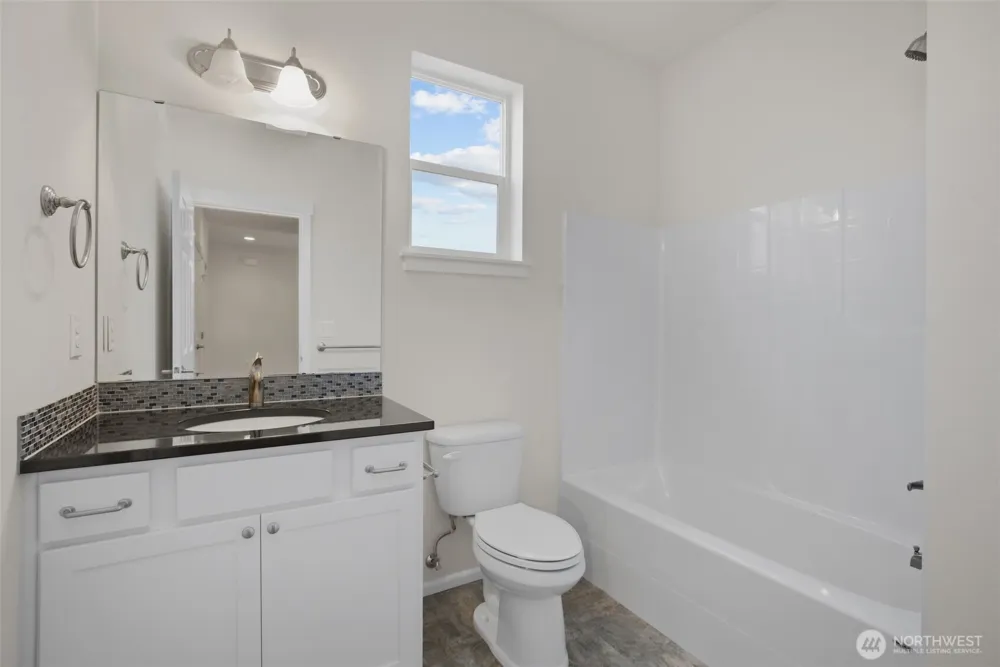 921 Alpine View Drive Mount Vernon, WA 98274
