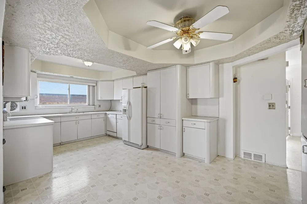 30701 Ventura Street Southfield, MI 48076