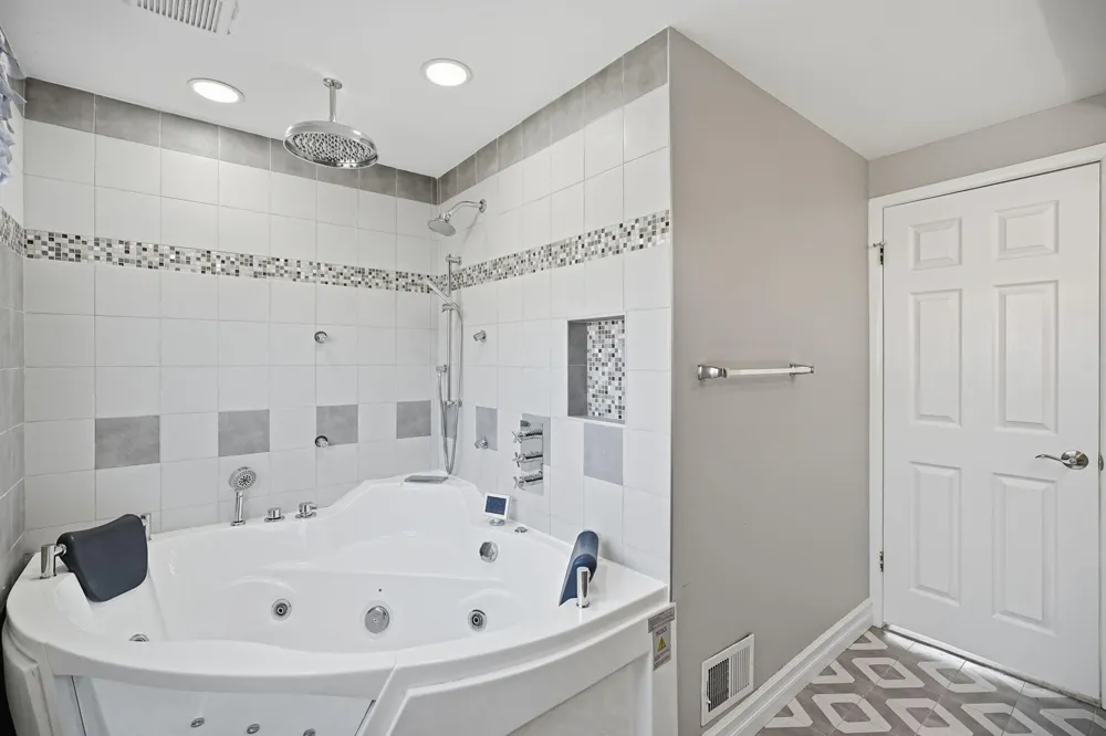 30701 Ventura Street Southfield, MI 48076