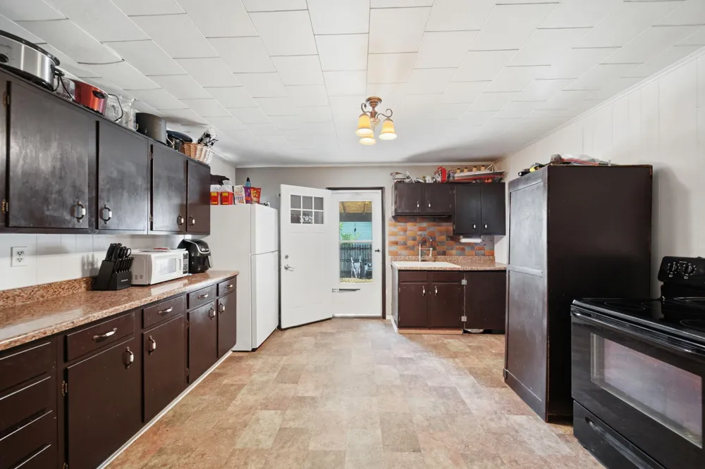 414 Division Street Adrian, MI 49221