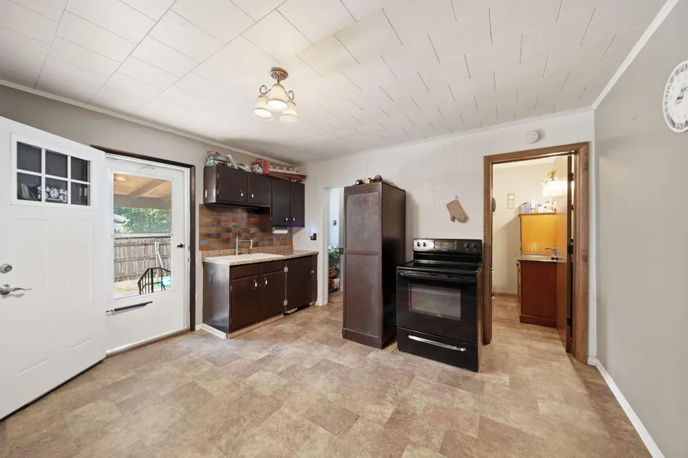 414 Division Street Adrian, MI 49221