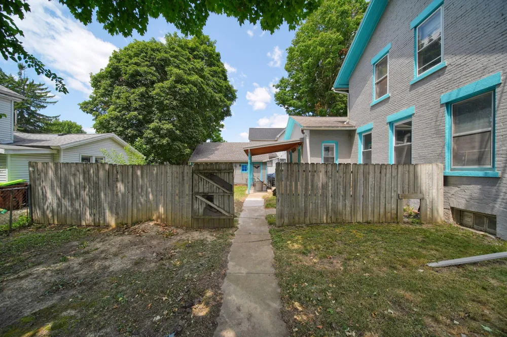 414 Division Street Adrian, MI 49221