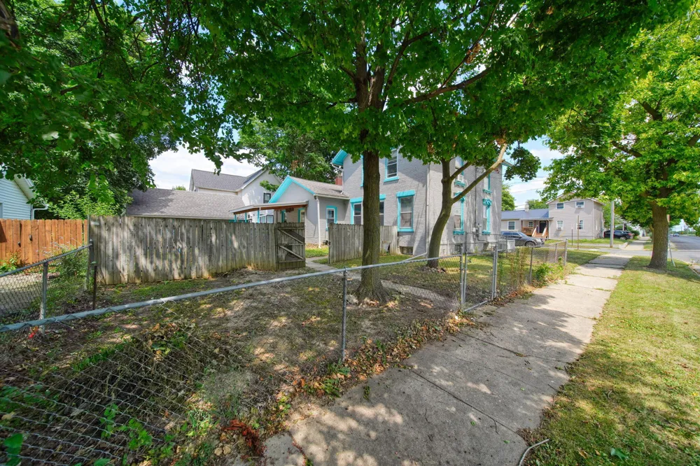 414 Division Street Adrian, MI 49221