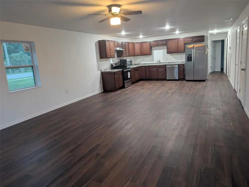 776 E BROADWAY STREET Oviedo, FL 32765