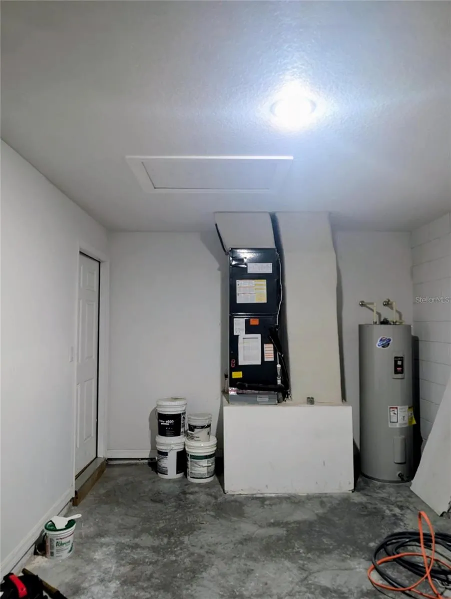 776 E BROADWAY STREET Oviedo, FL 32765