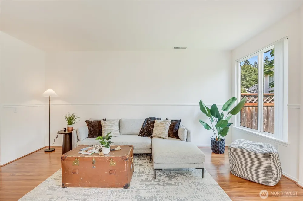 3115 SE 11th Place #1049 Renton, WA 98058