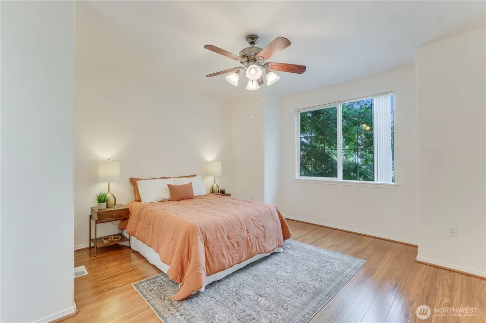 3115 SE 11th Place #1049 Renton, WA 98058