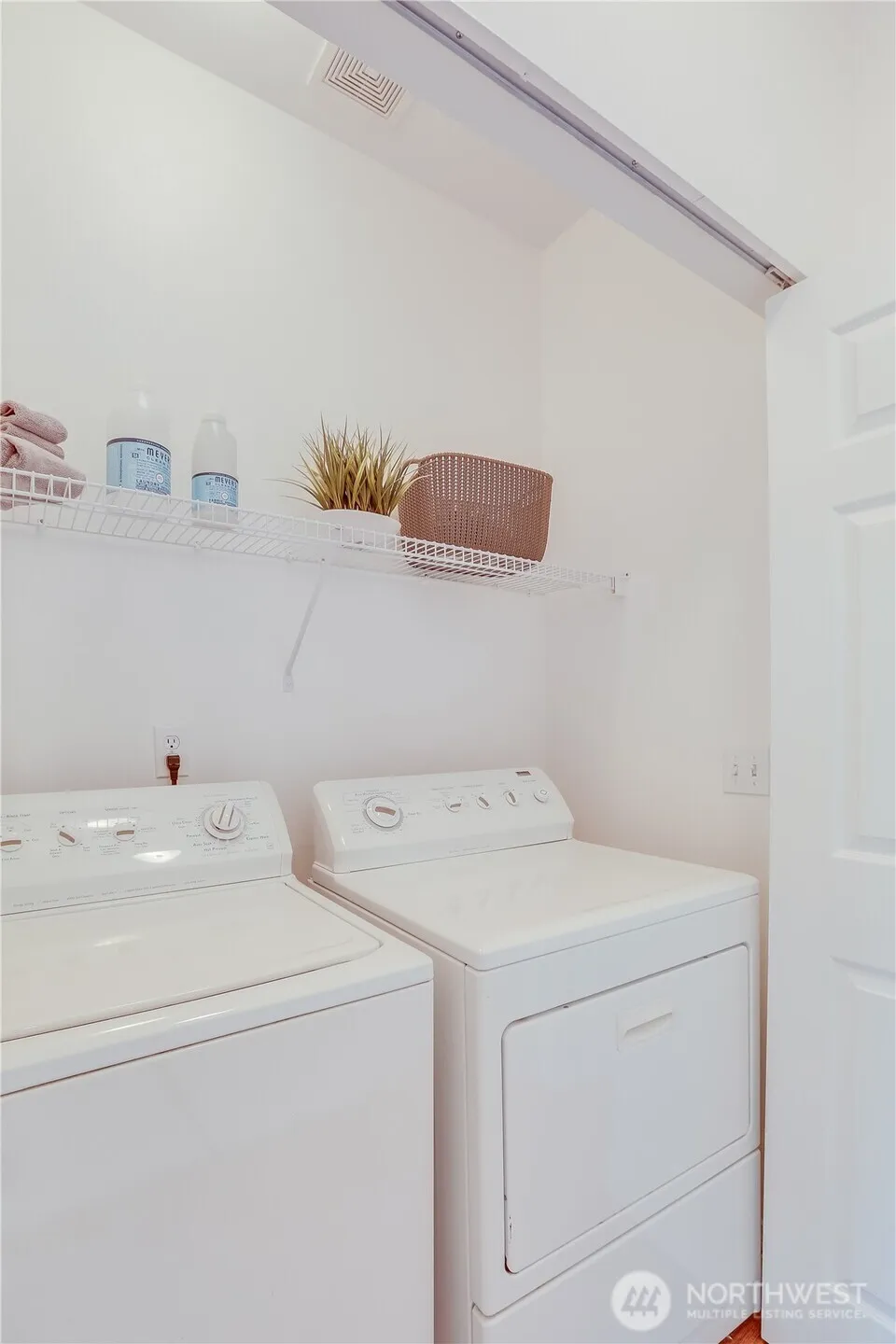 3115 SE 11th Place #1049 Renton, WA 98058