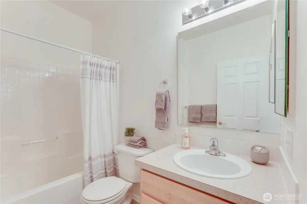 3115 SE 11th Place #1049 Renton, WA 98058
