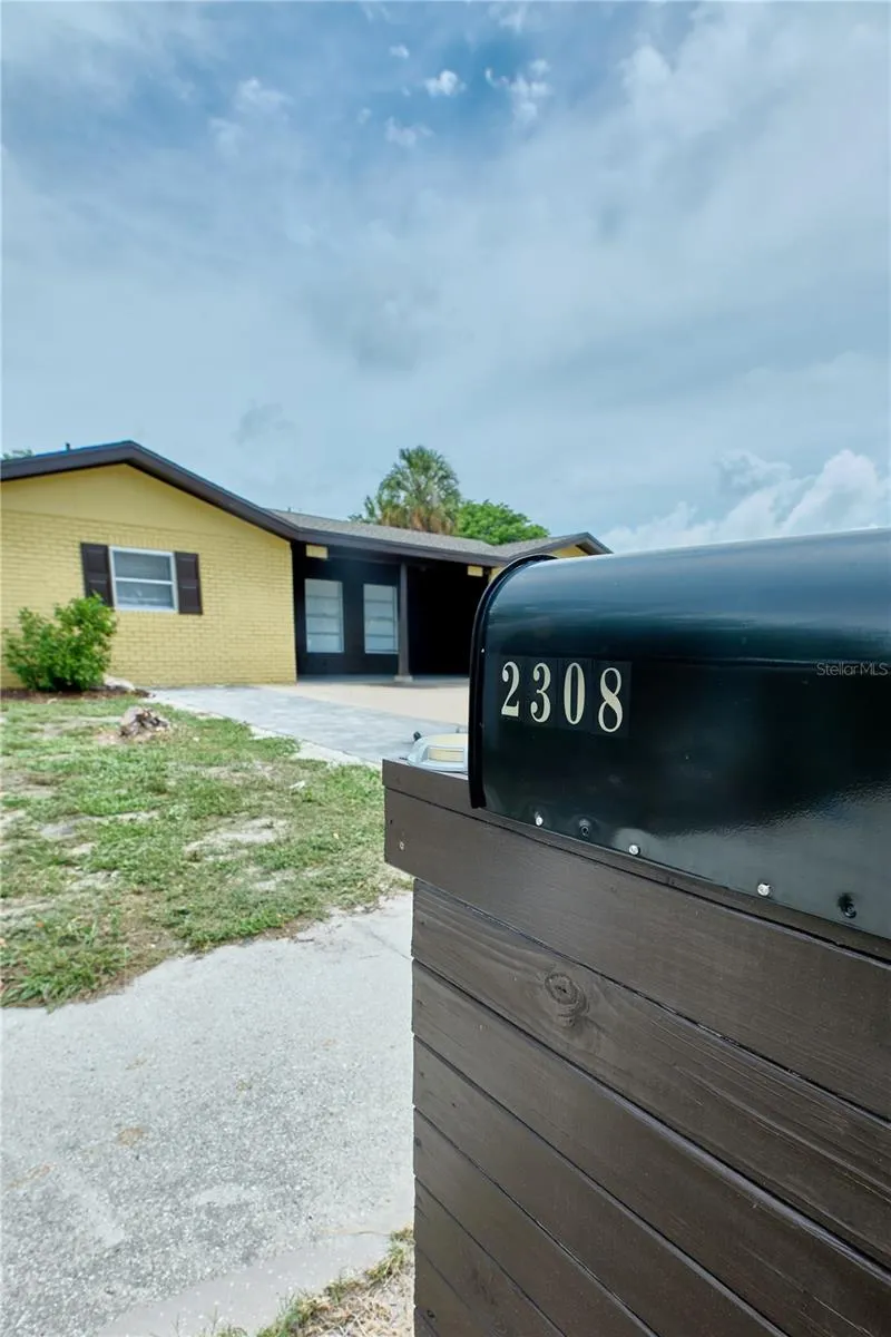 2308 60TH AVENUE W #2308 Bradenton, FL 34207