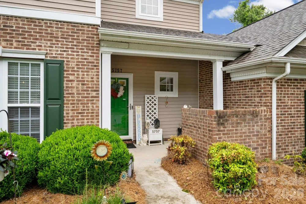 5757 Fox Ridge Lane Winston Salem, NC 27104