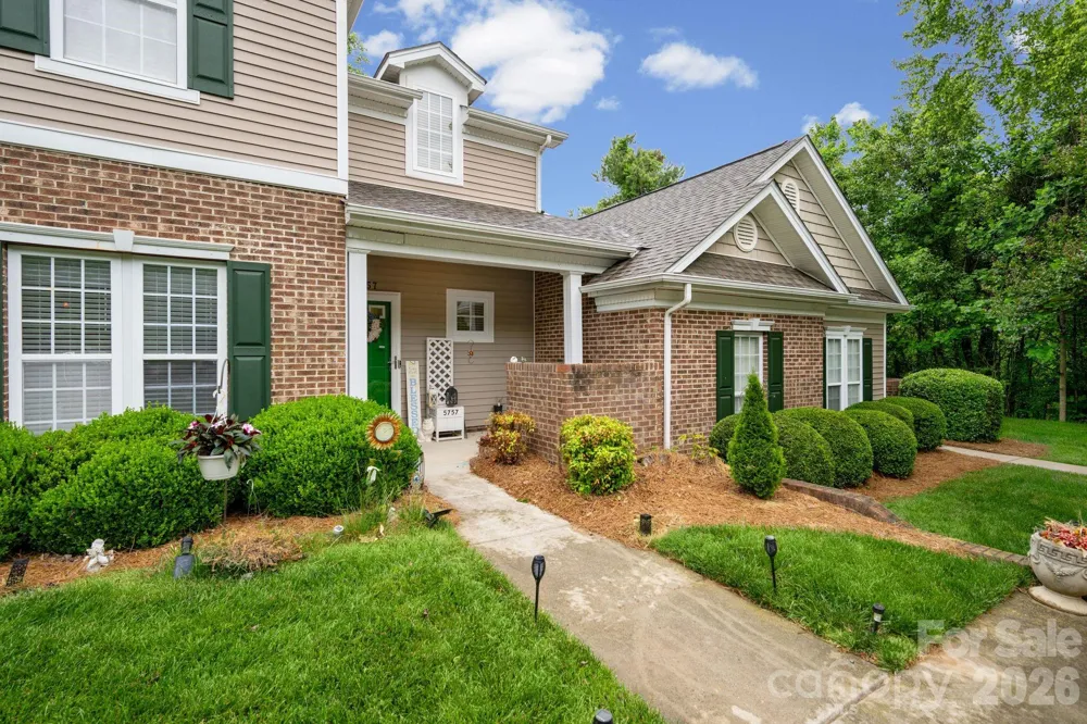 5757 Fox Ridge Lane Winston Salem, NC 27104