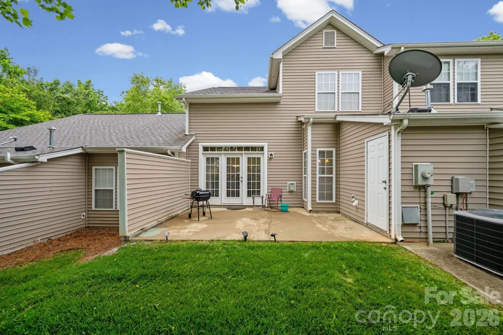5757 Fox Ridge Lane Winston Salem, NC 27104