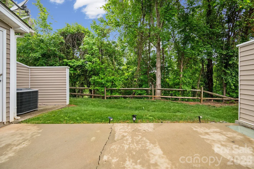 5757 Fox Ridge Lane Winston Salem, NC 27104