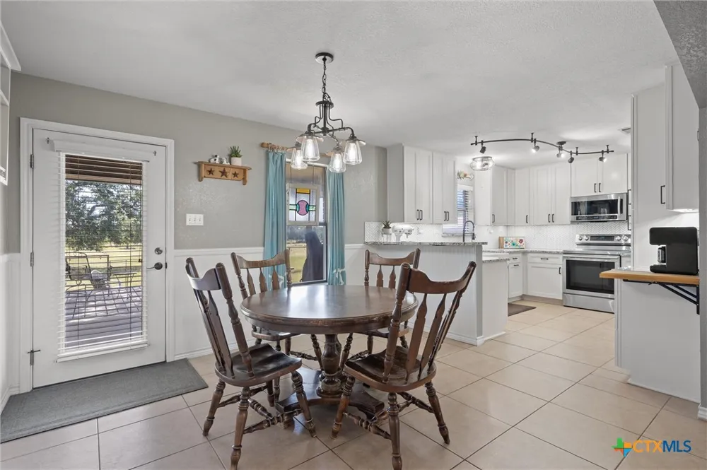 349 Seven Ranch Road Salado, TX 76571
