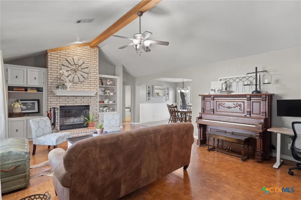 349 Seven Ranch Road Salado, TX 76571