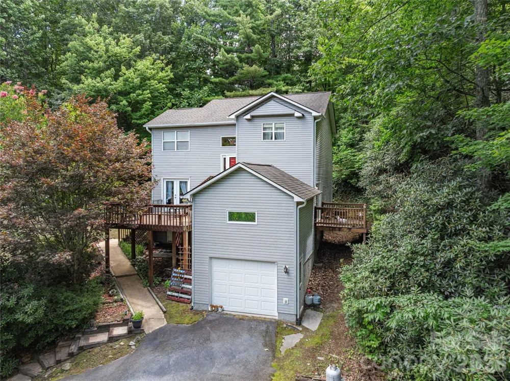 5 Summer Savory Court Flat Rock, NC 28731