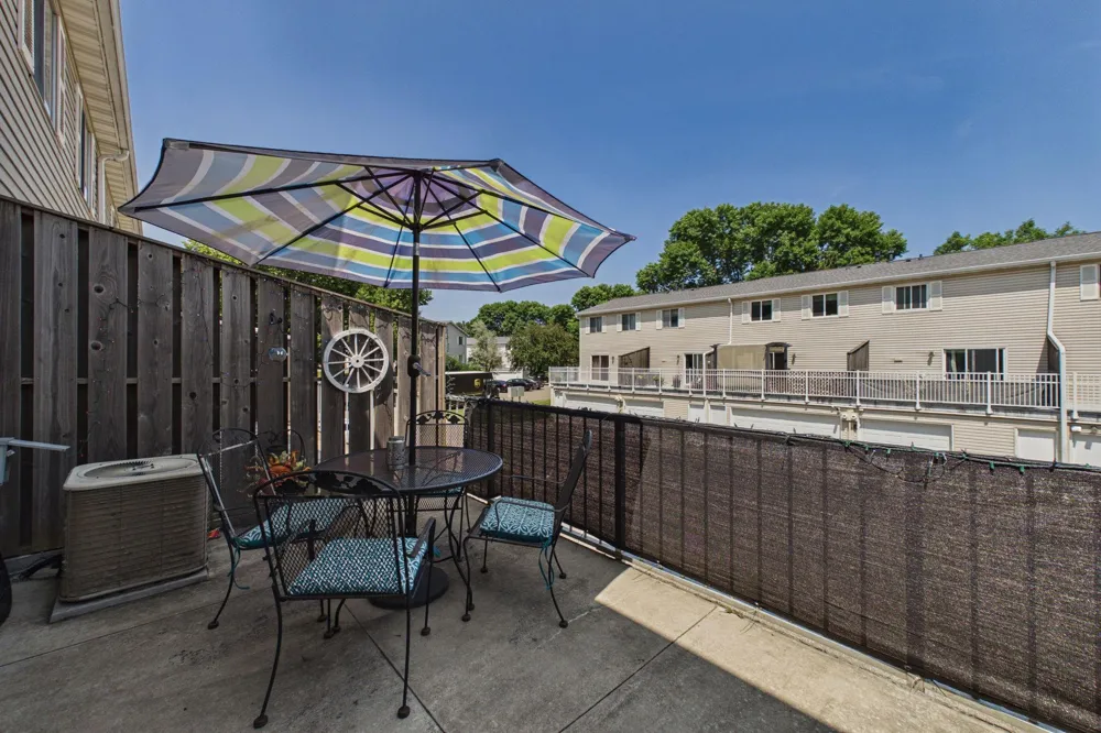 1467 Goodwin Avenue Oakdale, MN 55128