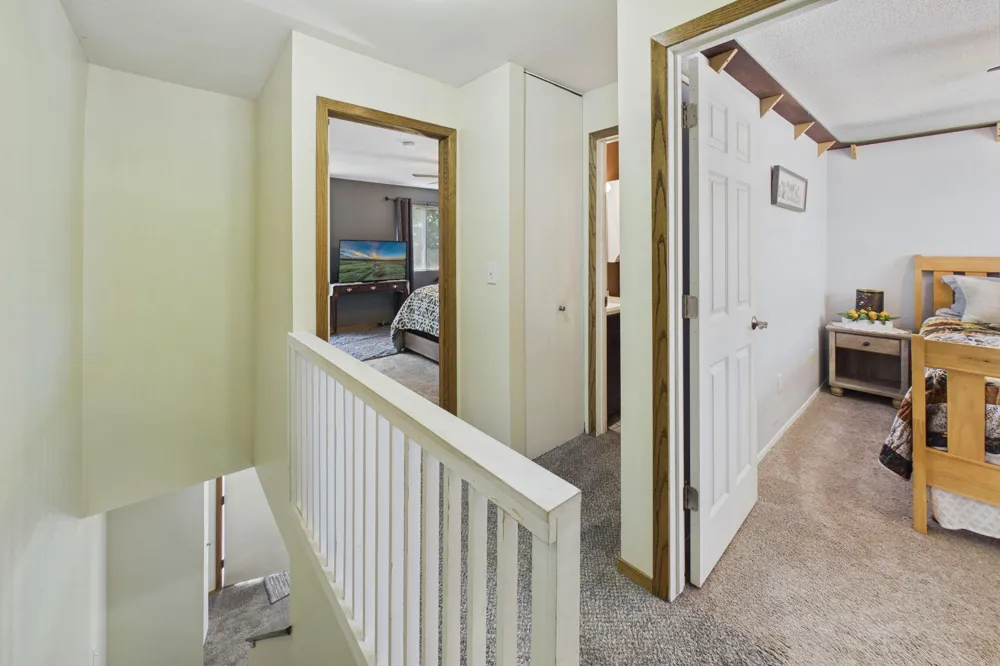 1467 Goodwin Avenue Oakdale, MN 55128