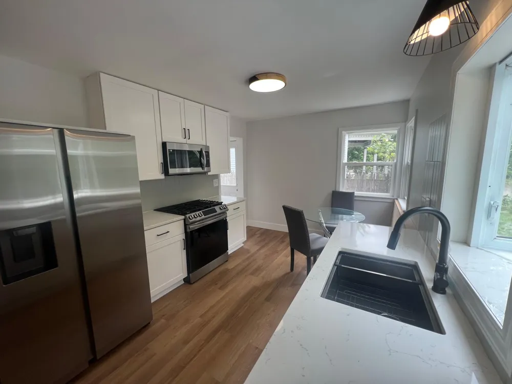 1876 Chelton Avenue W Saint Paul, MN 55104