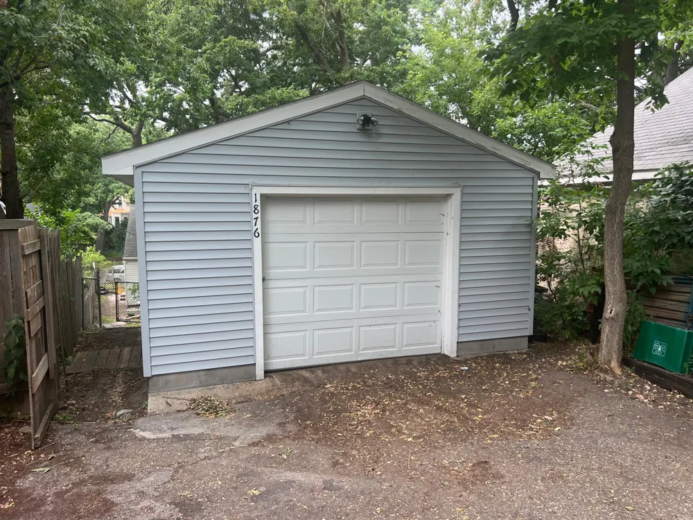 1876 Chelton Avenue W Saint Paul, MN 55104