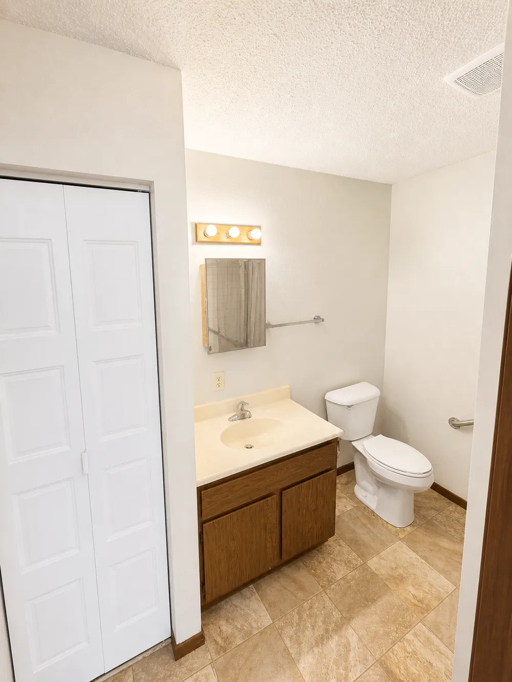 700 Oak Street #4 Danube, MN 56230
