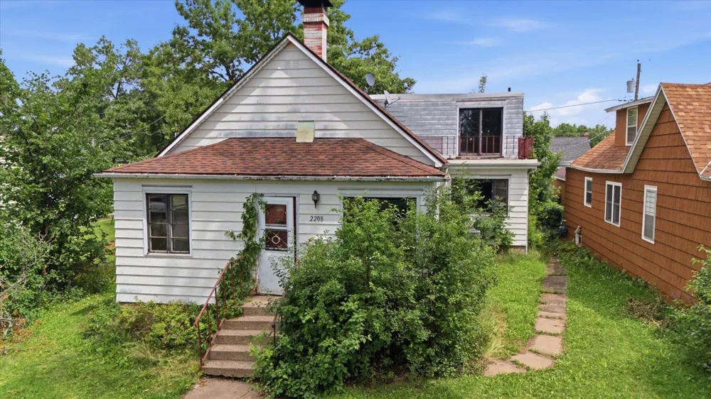 2208 4th Avenue W Hibbing, MN 55746