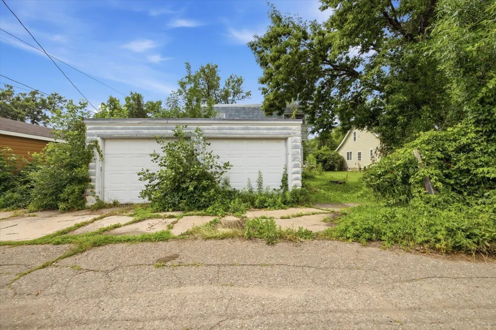 2208 4th Avenue W Hibbing, MN 55746