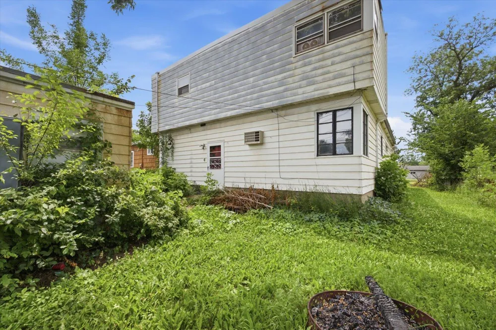 2208 4th Avenue W Hibbing, MN 55746