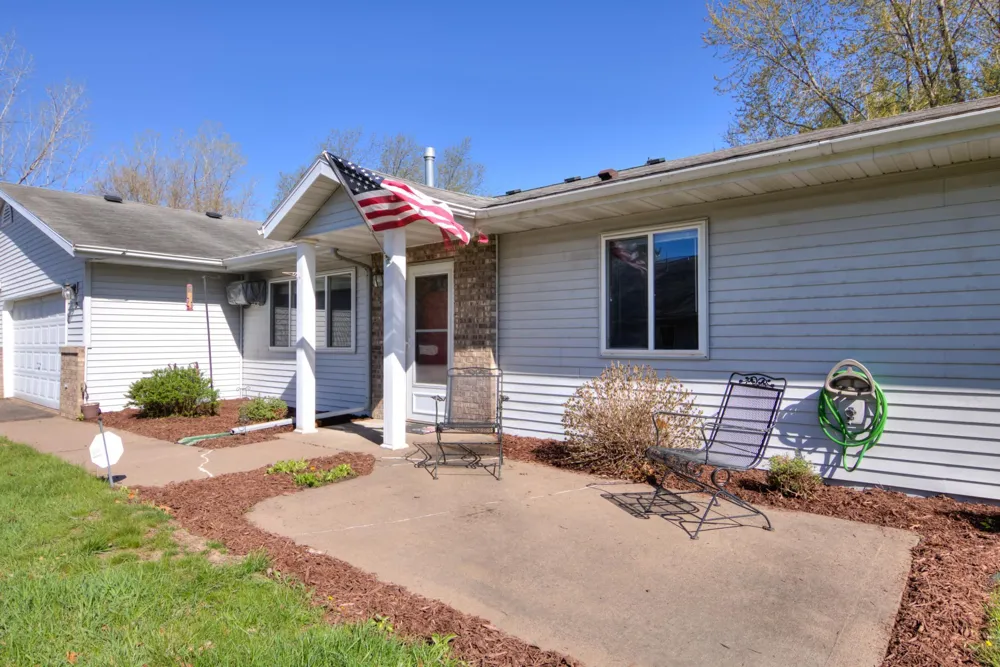 2904 Schabacker Court #D Menomonie, WI 54751