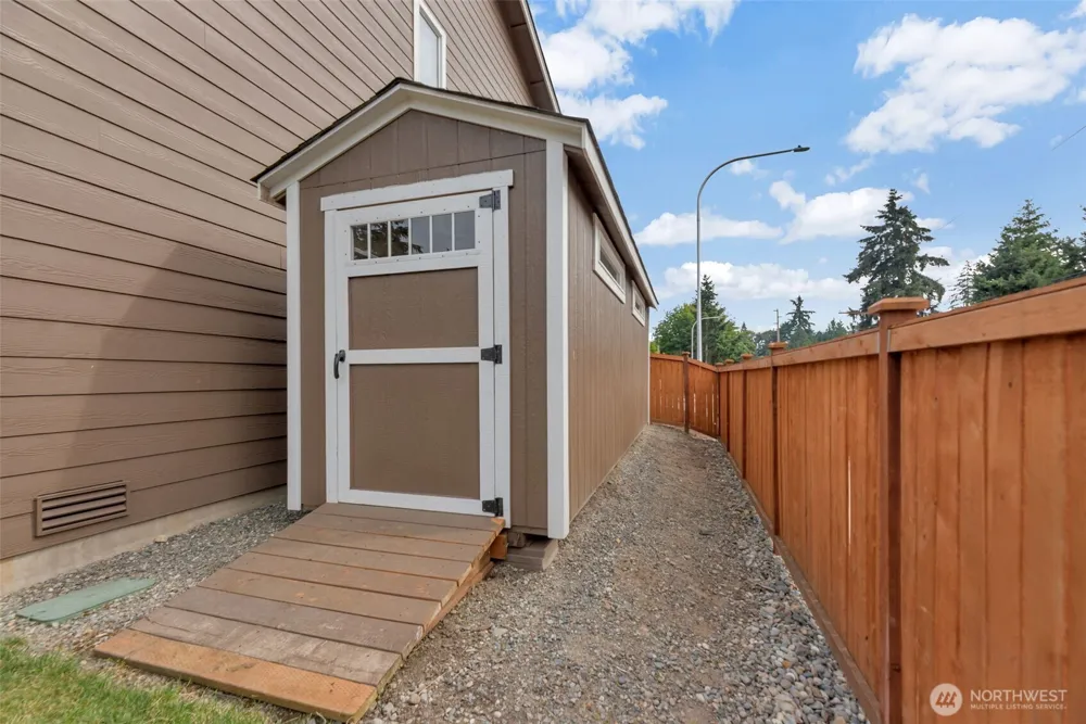 5106 S 294th Court Auburn, WA 98001