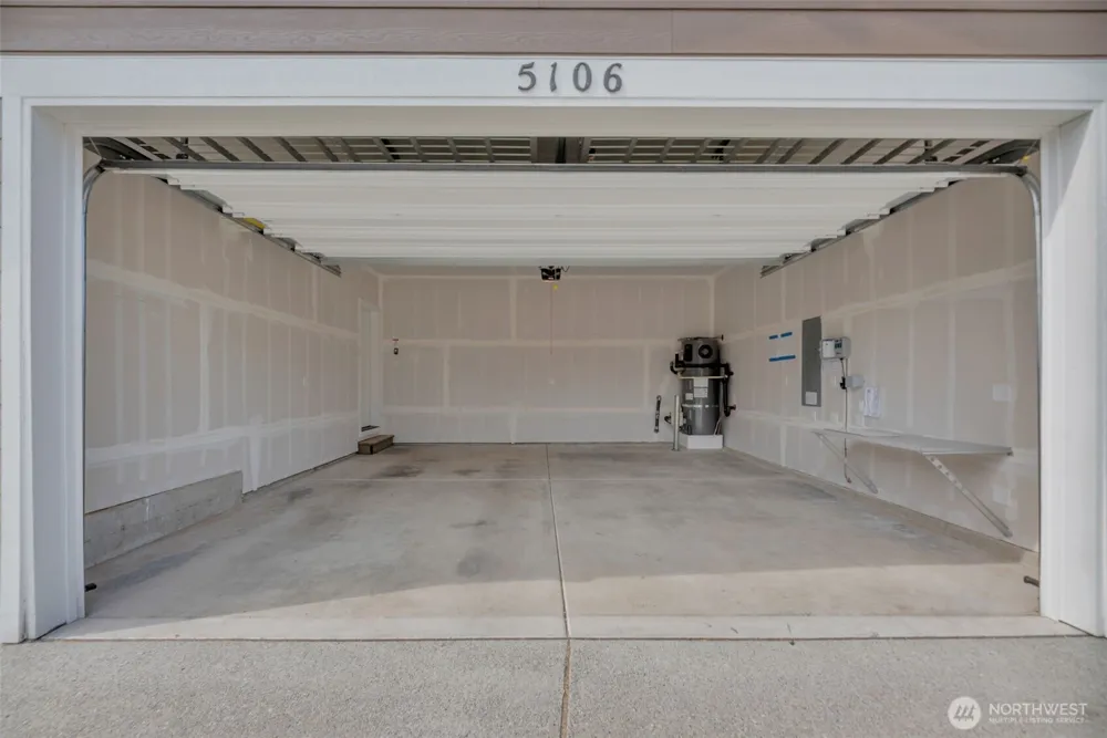 5106 S 294th Court Auburn, WA 98001