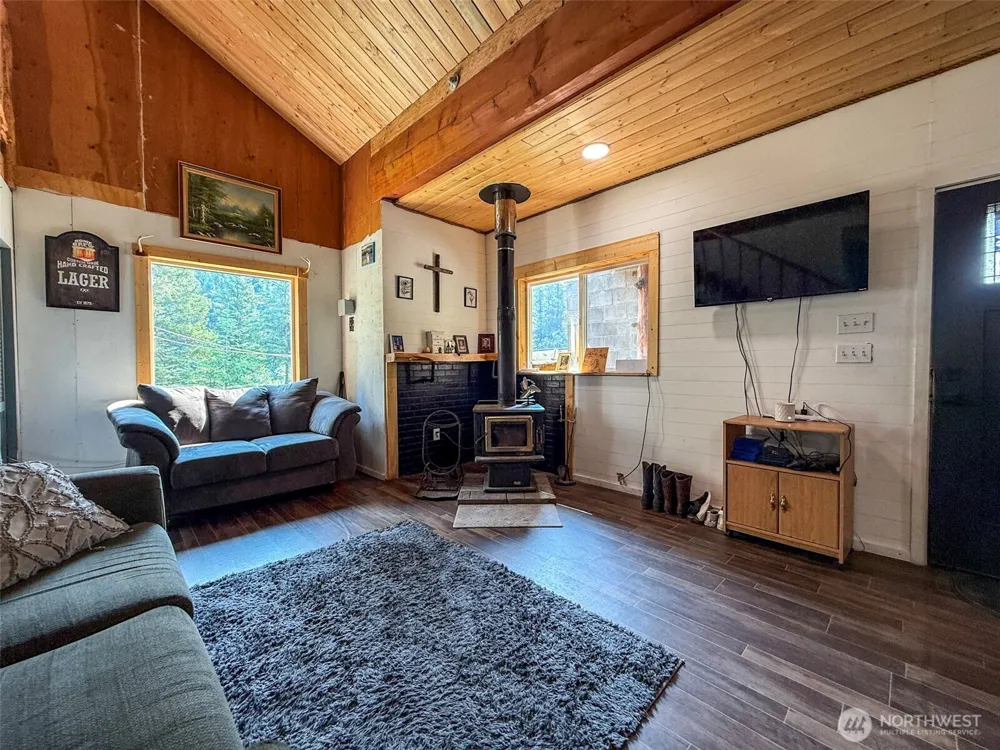 259 B S FS 33100 Mt Anne R Wauconda, WA 98859