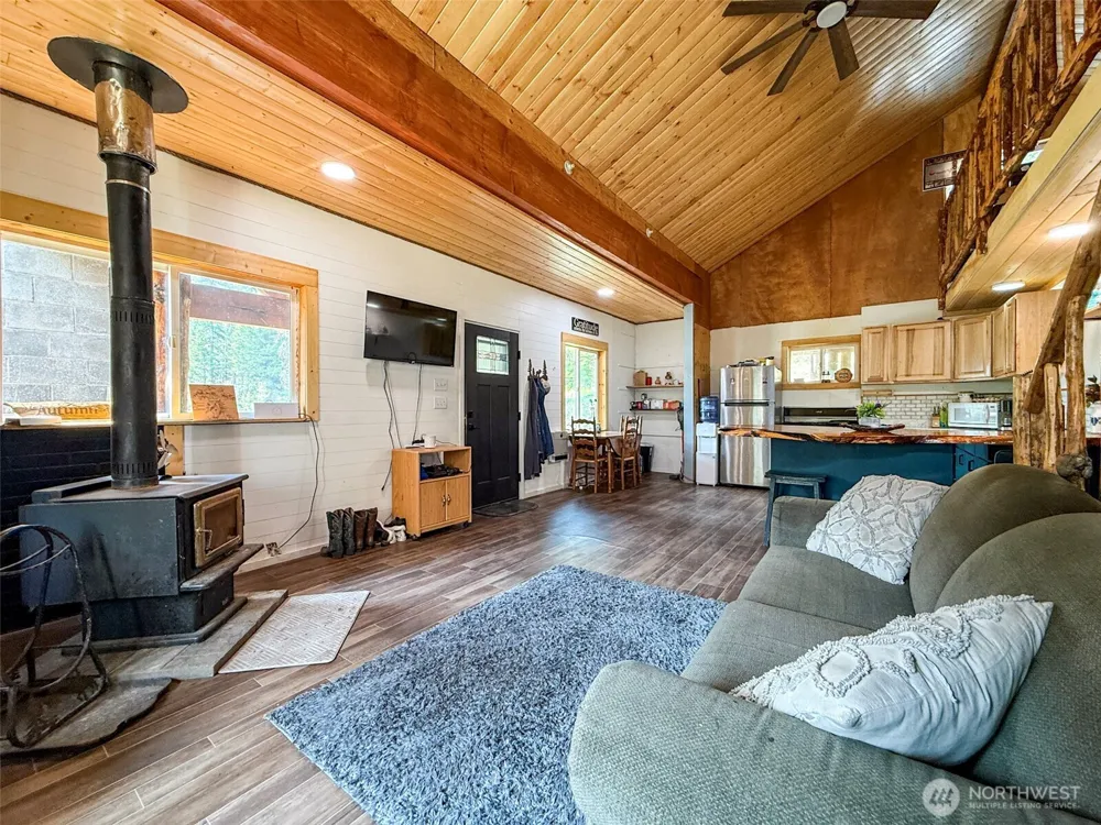 259 B S FS 33100 Mt Anne R Wauconda, WA 98859