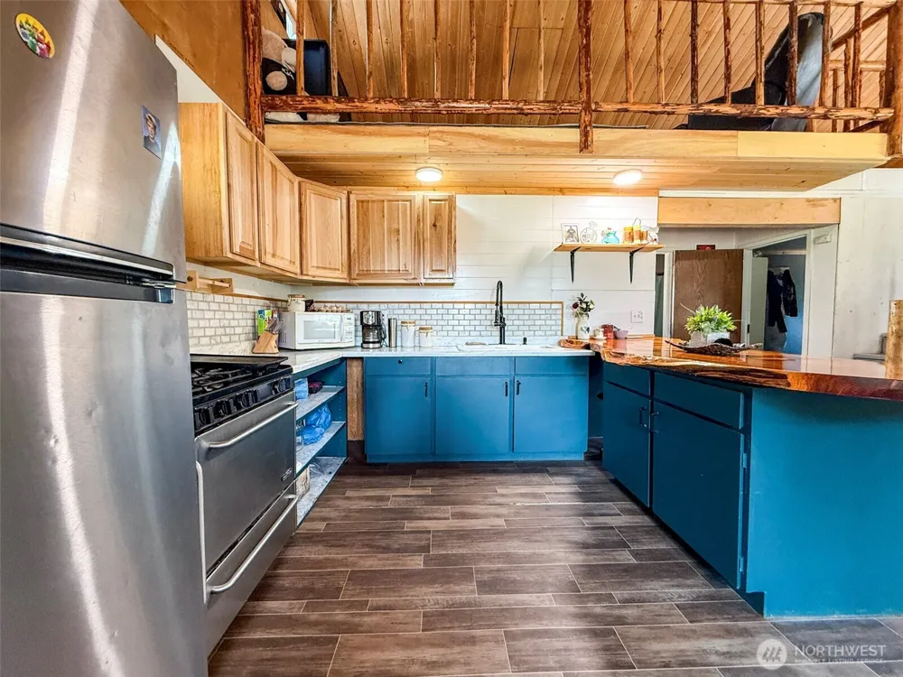 259 B S FS 33100 Mt Anne R Wauconda, WA 98859