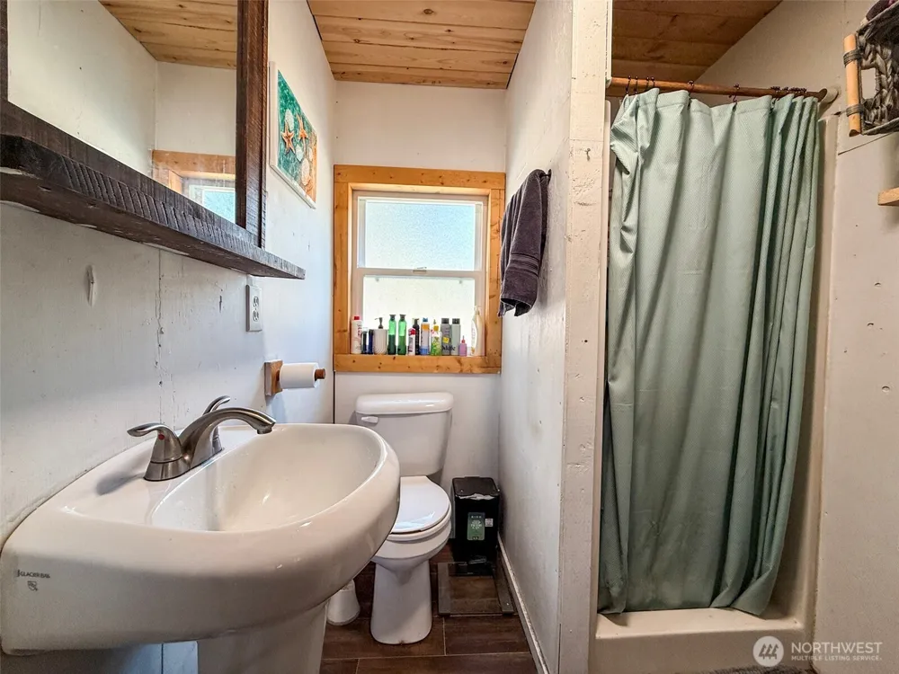 259 B S FS 33100 Mt Anne R Wauconda, WA 98859