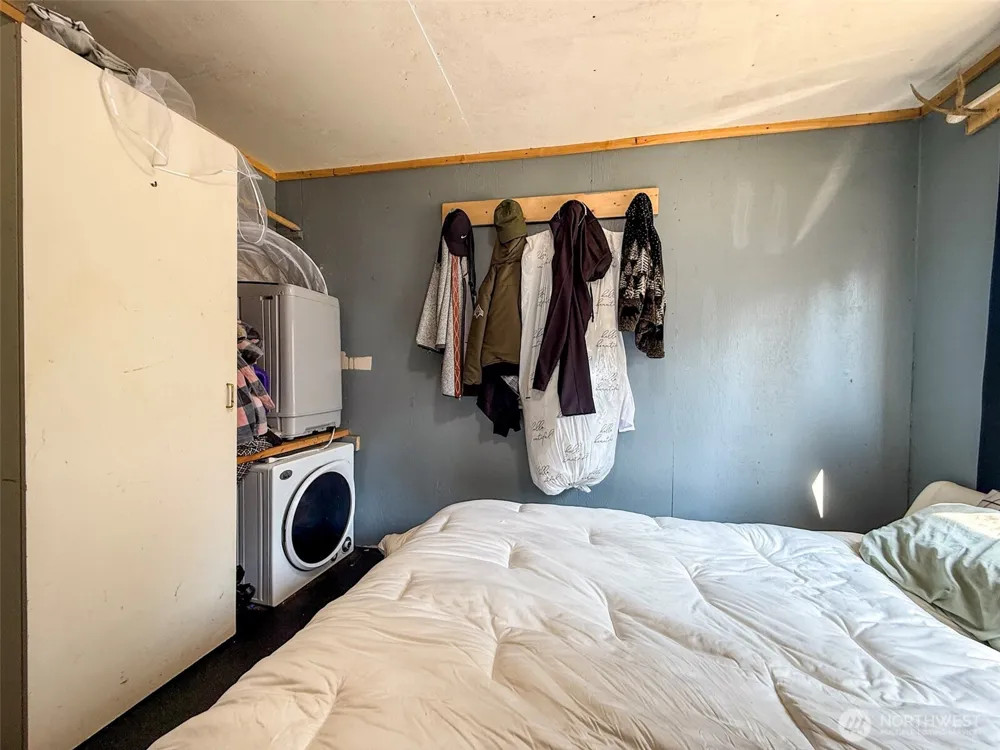 259 B S FS 33100 Mt Anne R Wauconda, WA 98859