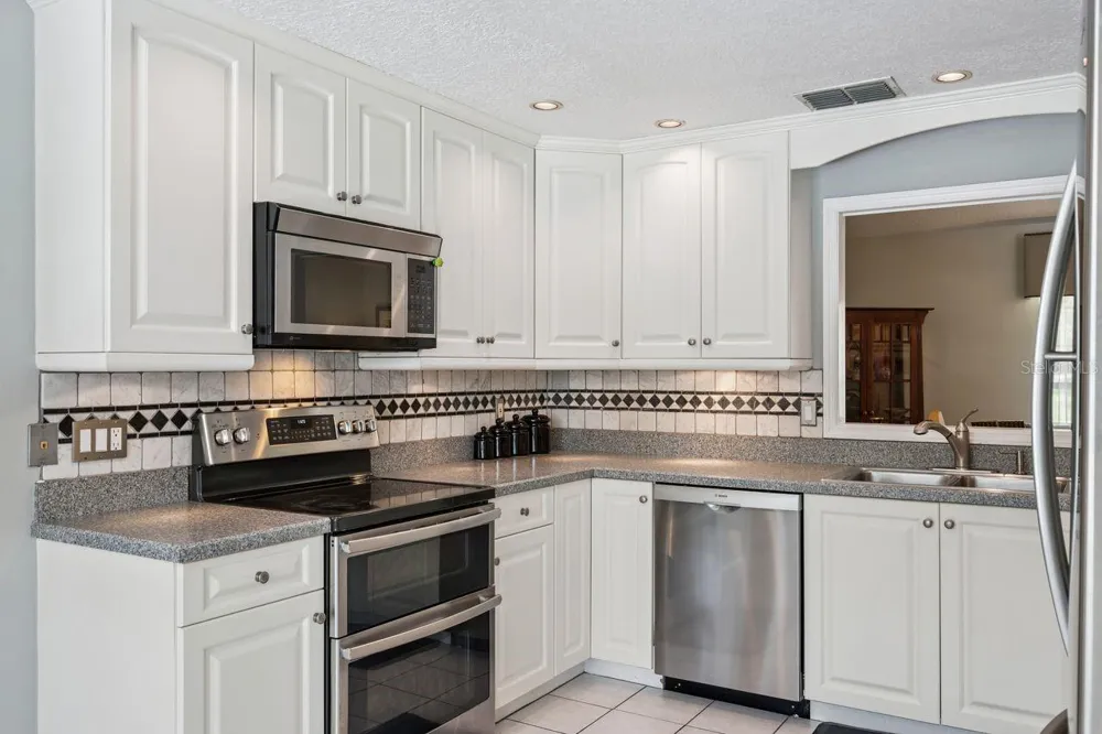 1129 CLIMBING ROSE DRIVE Ocoee, FL 34761