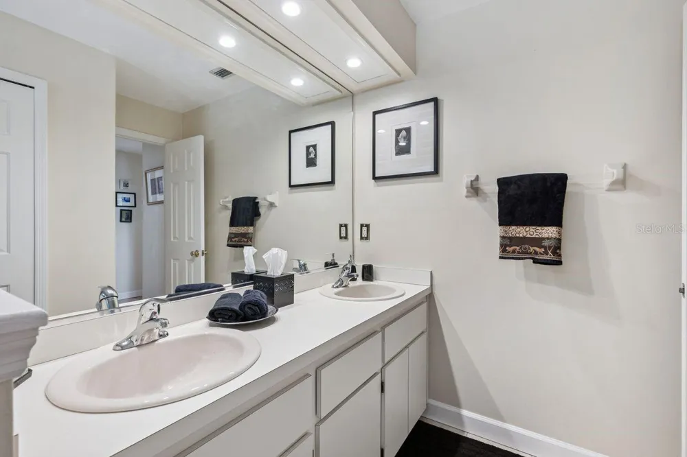 1129 CLIMBING ROSE DRIVE Ocoee, FL 34761