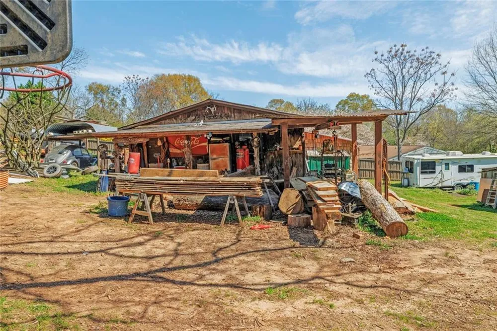 5408 Spring Street Flowery Branch, GA 30542