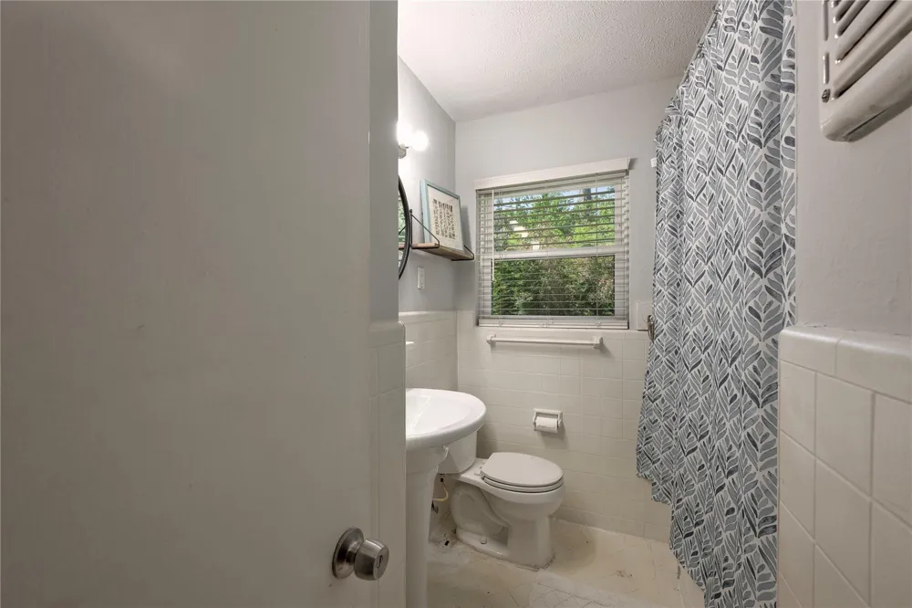 515 Azaleadell Drive Houston, TX 77018