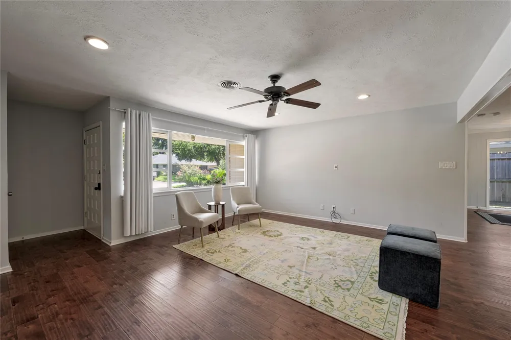515 Azaleadell Drive Houston, TX 77018
