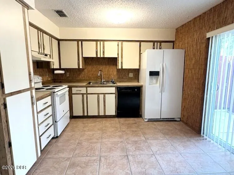910 Big Tree Road #4-2 South Daytona, FL 32119