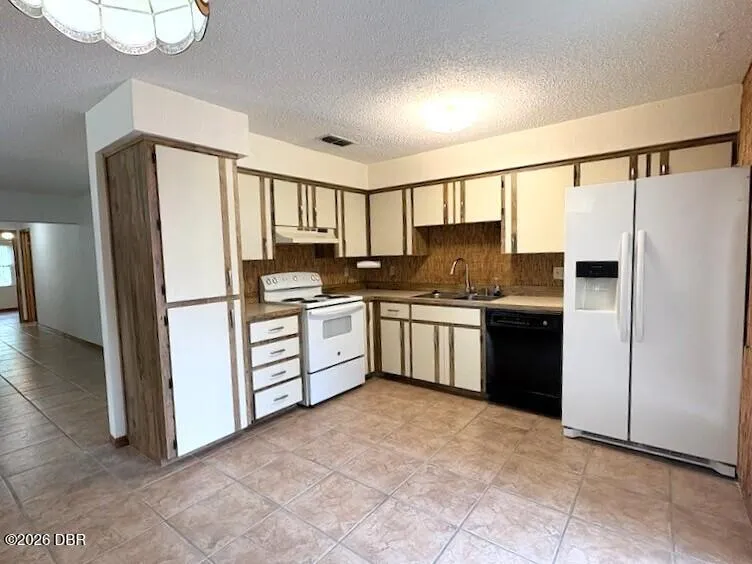 910 Big Tree Road #4-2 South Daytona, FL 32119